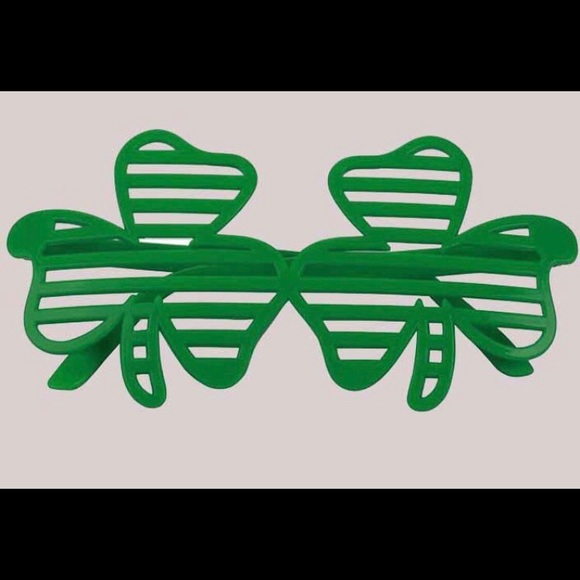 Green Shamrock Design St Patricks Day Glasses - Picture 8 of 8
